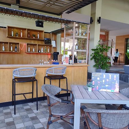 Craft Resort & Villas, Phuket Town Экстерьер фото The bar at the rooftop