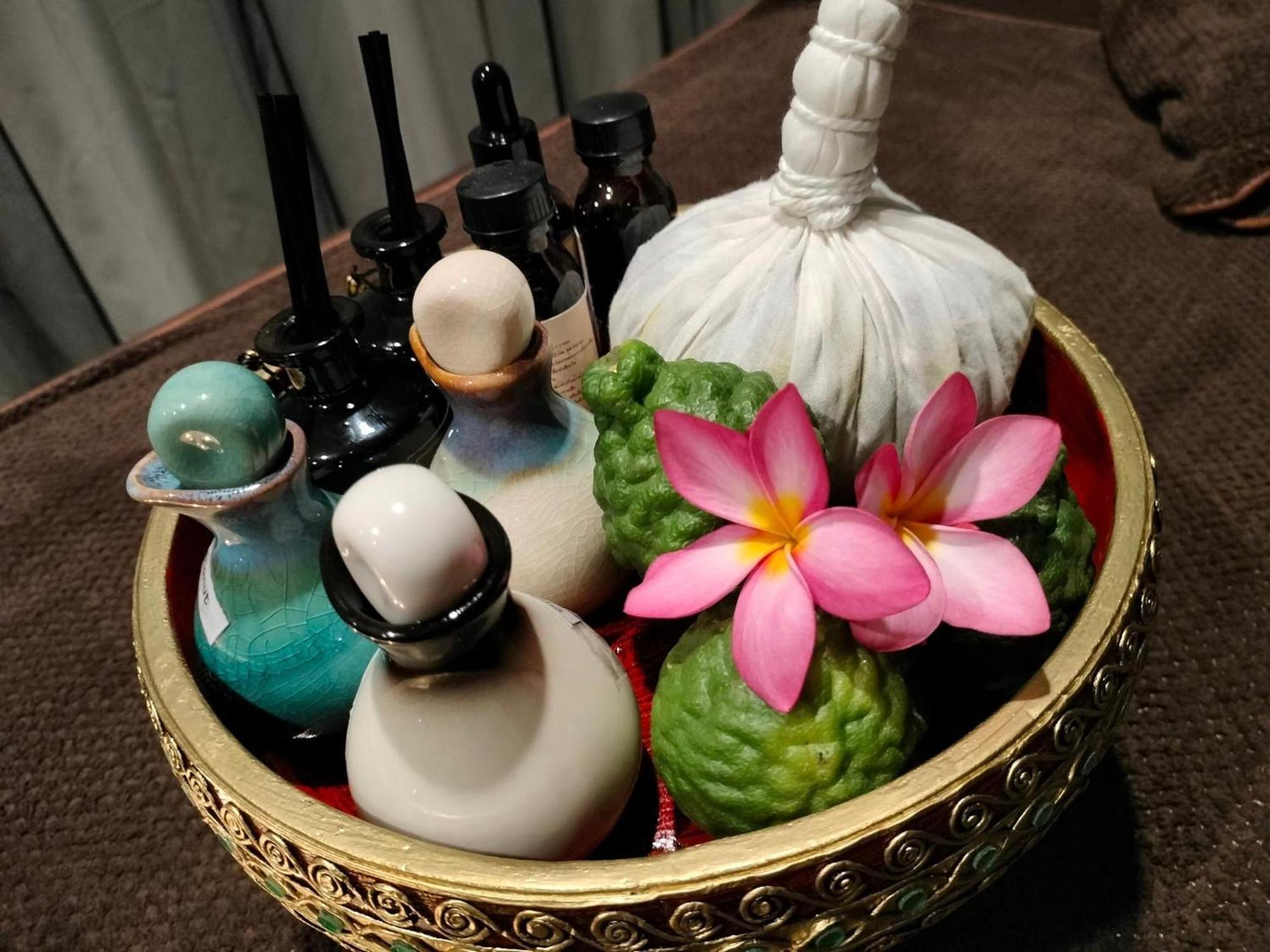Craft Resort & Villas, Phuket Town Экстерьер фото Thai spa accessories