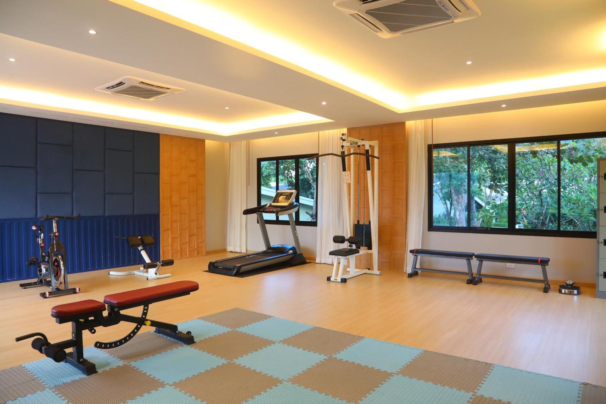 Craft Resort & Villas, Phuket Town Экстерьер фото The gym at the school