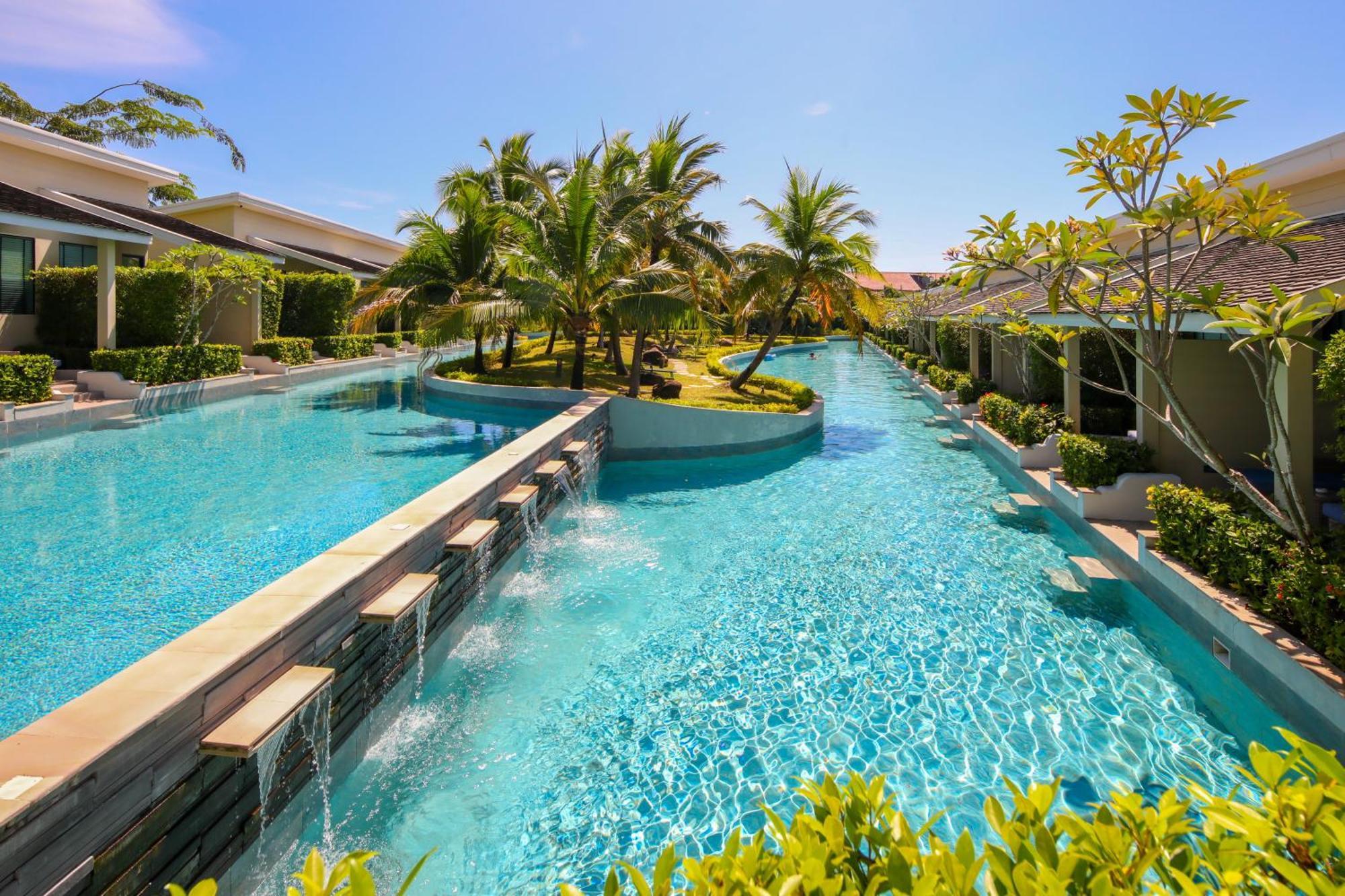 Craft Resort & Villas, Phuket Town Экстерьер фото The swimming pool at the resort