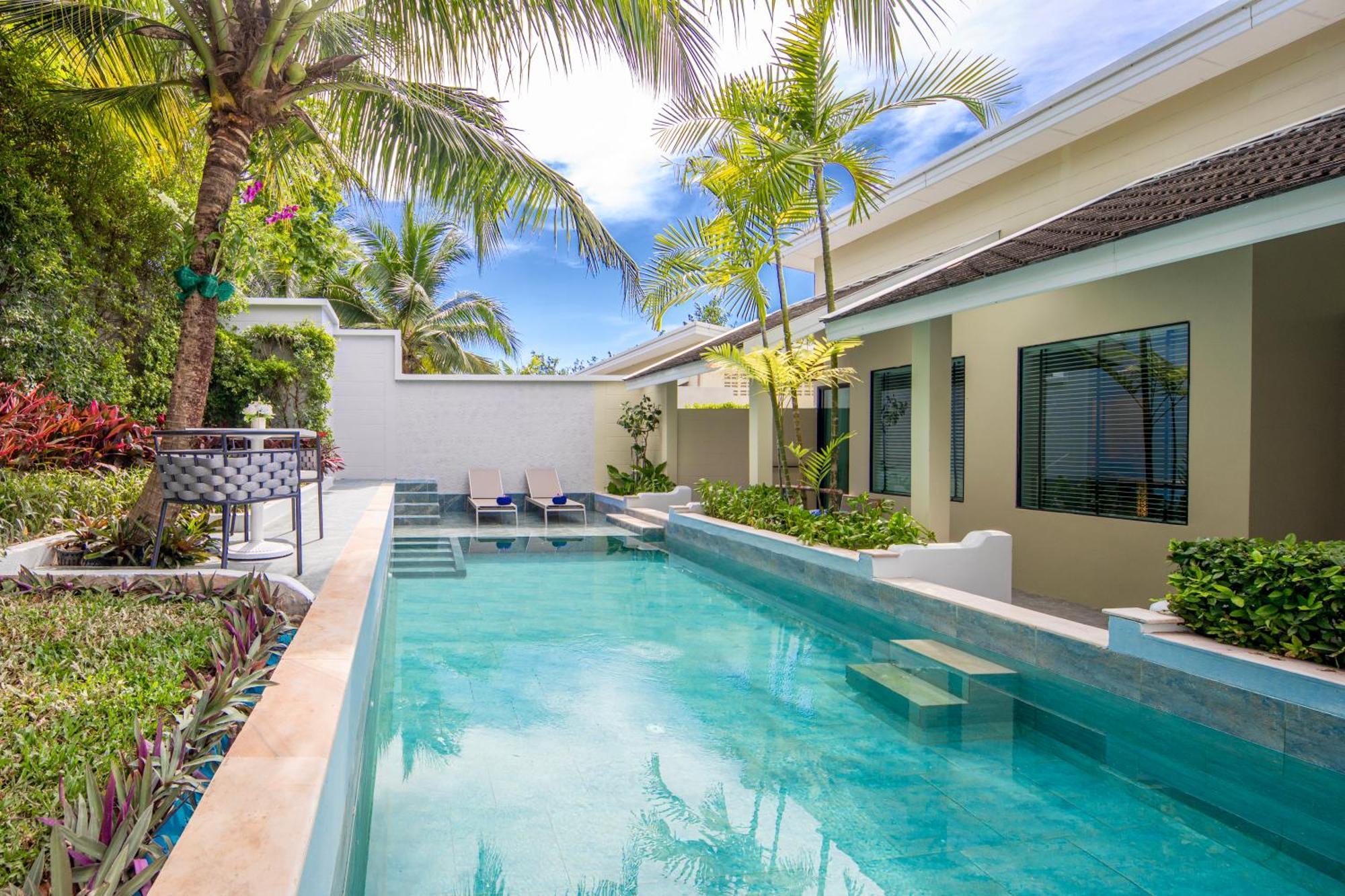 Craft Resort & Villas, Phuket Town Экстерьер фото The swimming pool at the hotel