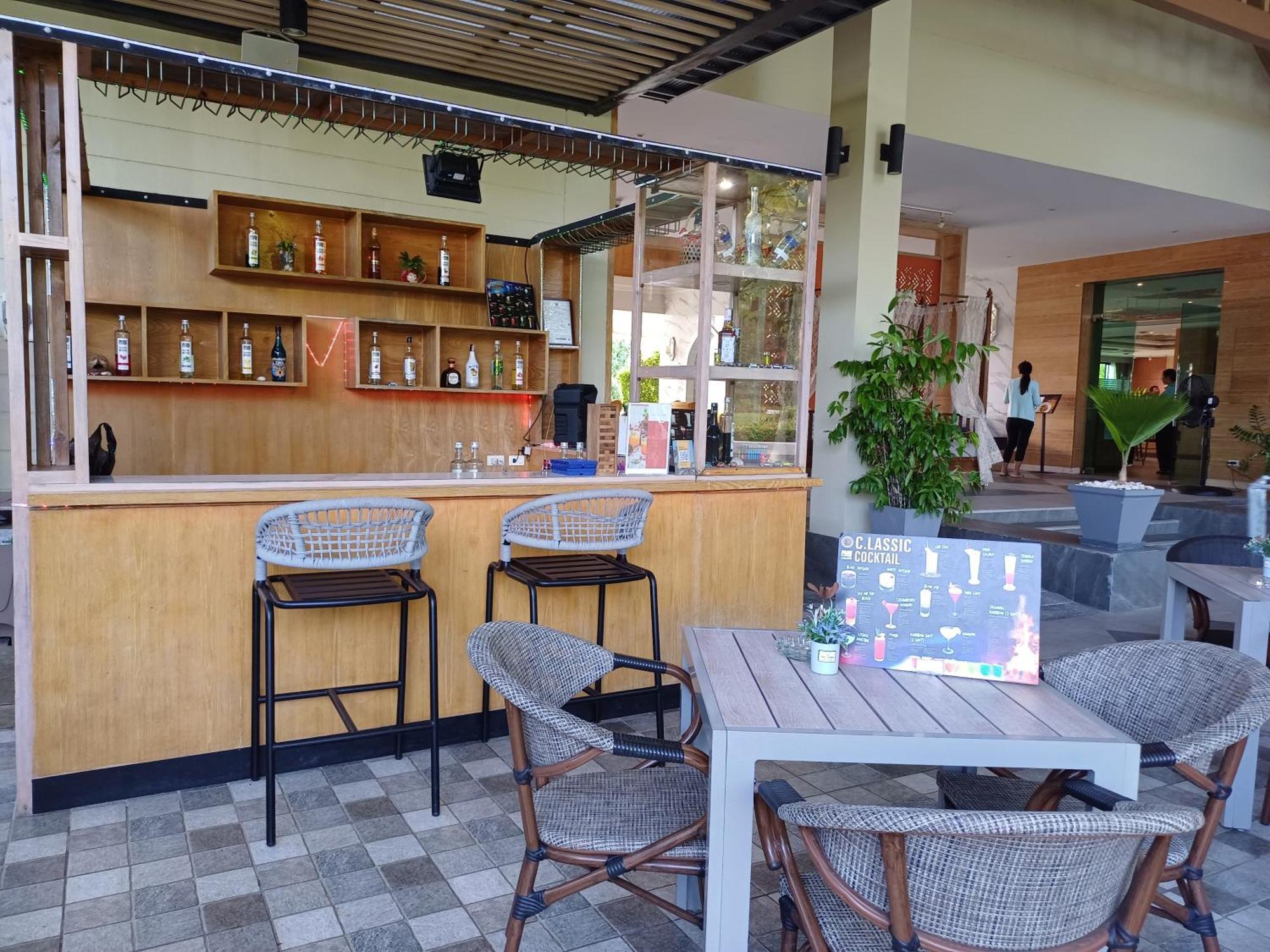Craft Resort & Villas, Phuket Town Экстерьер фото The bar at the rooftop