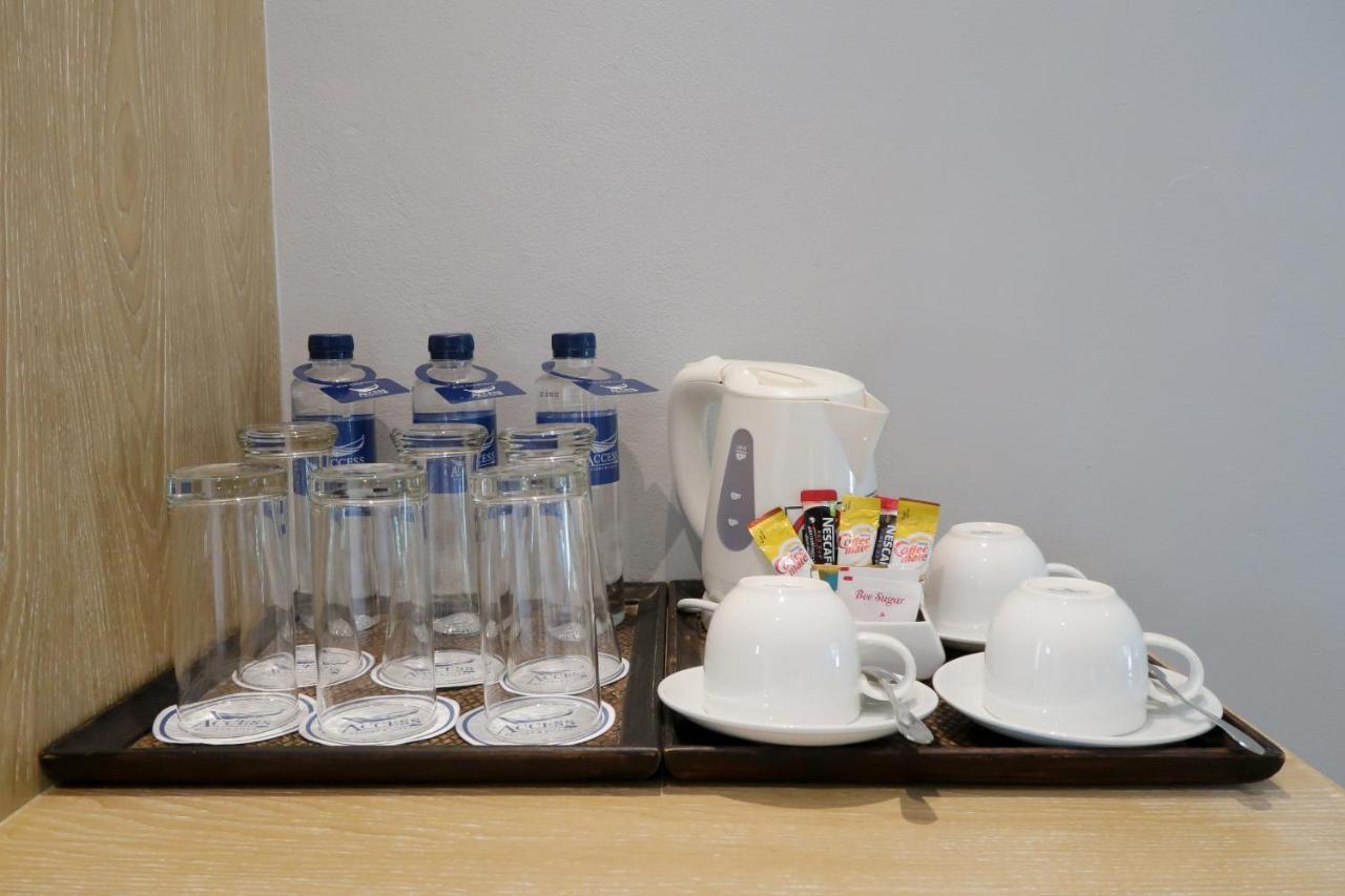 Craft Resort & Villas, Phuket Town Экстерьер фото A typical hotel welcome drink tray
